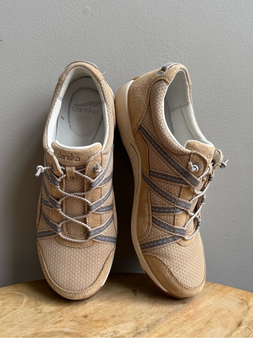 Dansko Harlyn Women's Suede Slip On Sneakers Size 39 (US 8.5-9) Walnut Sand - Picture 4 of 12